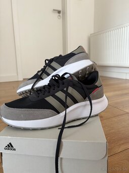 Adidas RUN 70s - 4