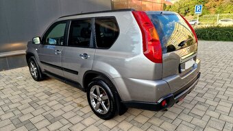 Nissan X-trail 2.0dci 4x4 platinum automat - 4