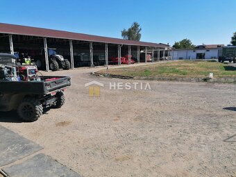 Pozemok s hospodárskymi budovami a ubytovaním - 4