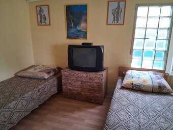 Záhradka s domčekom (400m2) - Mestský majer - 4