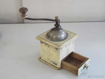 Starý mlynček na kávu.Lacno. - 4