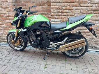 Kawasaki Z1000 - 4