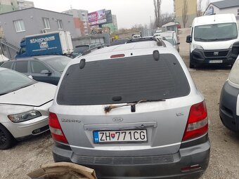 Predám Kia Sorento 2.5 diesel,103 kw - 4