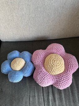 Hackovane vankusiky kvetinka - 4