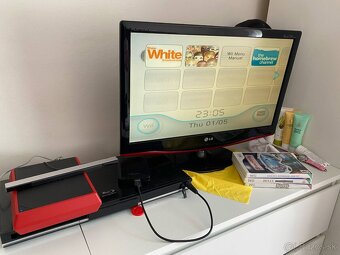 Nintendo Wii mini - 4