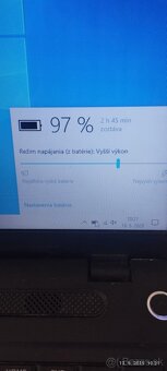 TOSHIBA Satellite C70-A-16R - 4