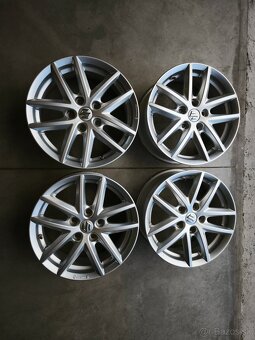 SUZUKI /R16/ORIG.ALU/ PNEU - 4