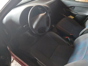 Citroen saxo 1.1i - 4
