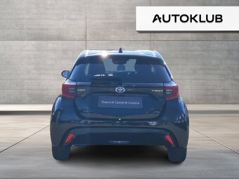Toyota Yaris EXECUTIVE + VIP - 4