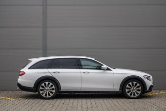 Mercedes-Benz E 220d 4MATIC All Terrain - 4