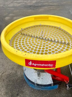 Rozmetadlo soli a posypu AG 400 - 4