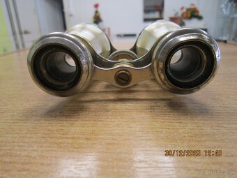 STAROŽITNÝ DIVADELNÝ ĎALEKOHĽAD S PERLEŤOU - 4