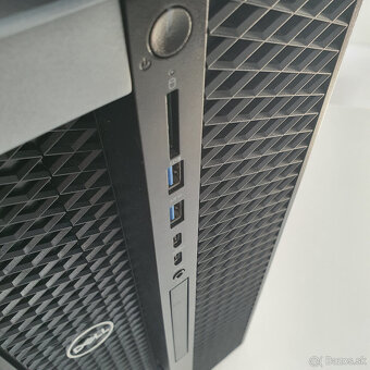 Predám PC/Wokrstation Dell Precision 5820 - 4