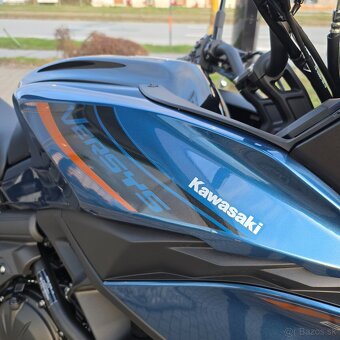 Kawasaki Versys 650 2026 modrý - 4
