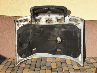 Škoda Octavia 1 predná kapota,strieborná 9102 - 4