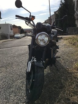 Kawasaki Z900RS - 4
