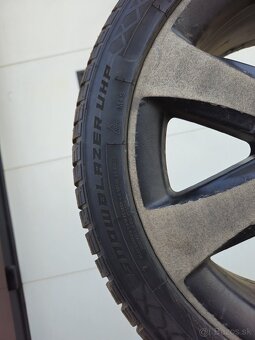 245/45 R18 DOT 2224 - 4