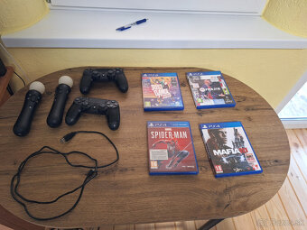 Playstation 4 Pro 1TB - 4