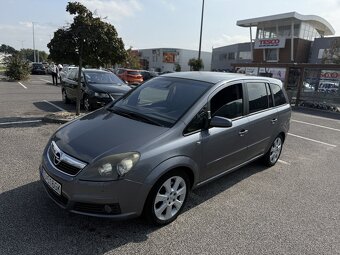 Zafira B - 4
