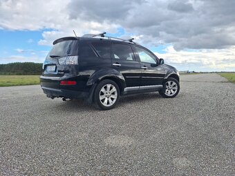 Mitsubishi outlander - 4