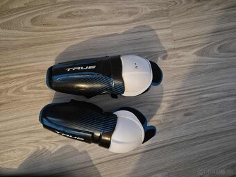 Detska hokejova výstroj - 4