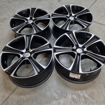 Hliníkové disky 5x114,3 R19 8J ET40 - 4