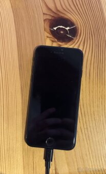 Apple iphone SE 2020 64GB Black / Čierny - 4