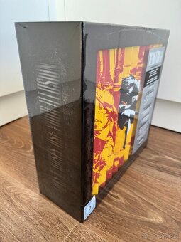 Guns N Roses - Use Your Illusion I & II 12 x Lps + Blu-Ray - 4