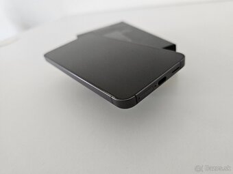 Samsung Galaxy S24 - 4