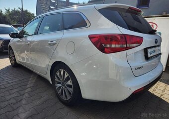 Kia Cee´d 1.6-1.MAJITEL-NAVI-KAMERA - 4