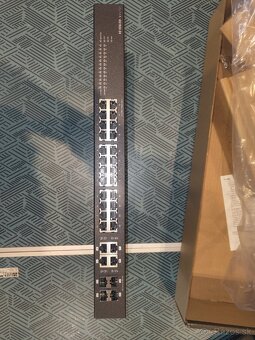 Zyxel Ethernet switch - 4
