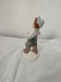 Royal dux chlapec rozsievač porcelánová soška raritka
- 4