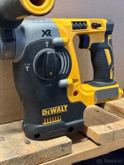AKU kombinovane kladivo Dewalt - 4
