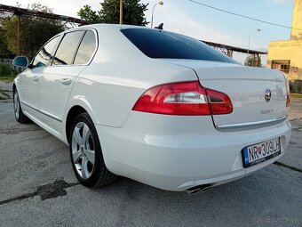 Škoda Superb 2010 2.0tdi DSG Elegance - 4