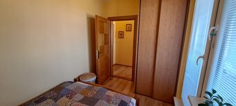 Dvojizbový byt v centre mesta s balkónom a lodžiou - 4