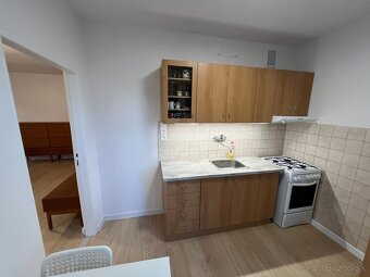 Na prenájom 3 izbový byt s 2 balkónmi, ul. Vážska, Piešťany - 4