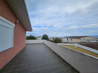 Chorvátsko, apartmánový dom so 6 apartmánmi, 1320 metrov od - 4