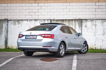 Škoda Superb 1.6 TDI Ambition - 4