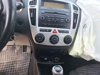 Kia Ceed 1,6 CRDI po nehode - 4