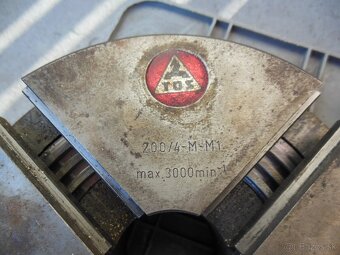 Hlava na sustruh - TOS - 4