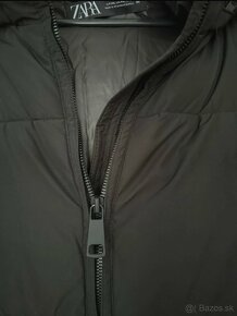 Zara čierna hrubá zimná pérová bunda s obojstranným zipsom a - 4