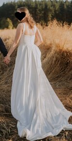 Svadobné šaty z ivory saténu - 4