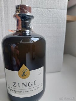 Zingi : zázvorový likér + nealkoholický nápoj / 500ml/ - 4