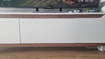 Obyvacia skrinka na TV - 4