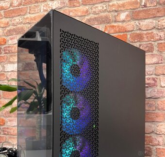Ryzen 7 7800X3D\32GB\RX 7900XTX\SSD\1000W Zdroj - 4