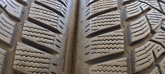 Predám 4ks jazdené zimné 215/60r17-96H Dunlop - 4