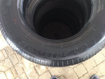 Predám celoročne pneumatiky 215/70R16. 5mm/6mm - 4