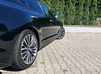 KIA Stinger Premium 2.0 T-GDI 180kw Automat - 4