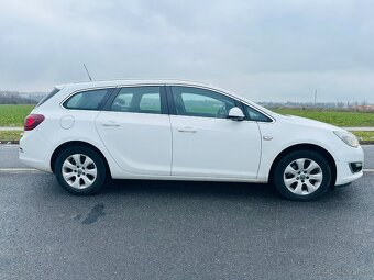Opel Astra Sports Tourer – 1.6 diesel – výbava COSMO - 4