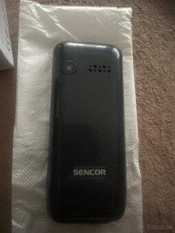 Mobil Sencor Element P013 pre seniorov - 4